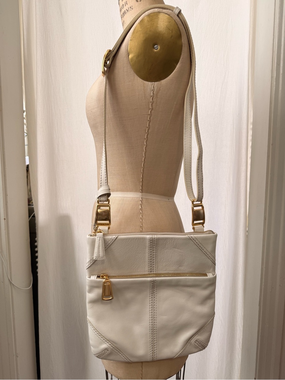 NWOT, Brighton, Off White, Pebble Leather Shoulder Bag, Gold Hardware